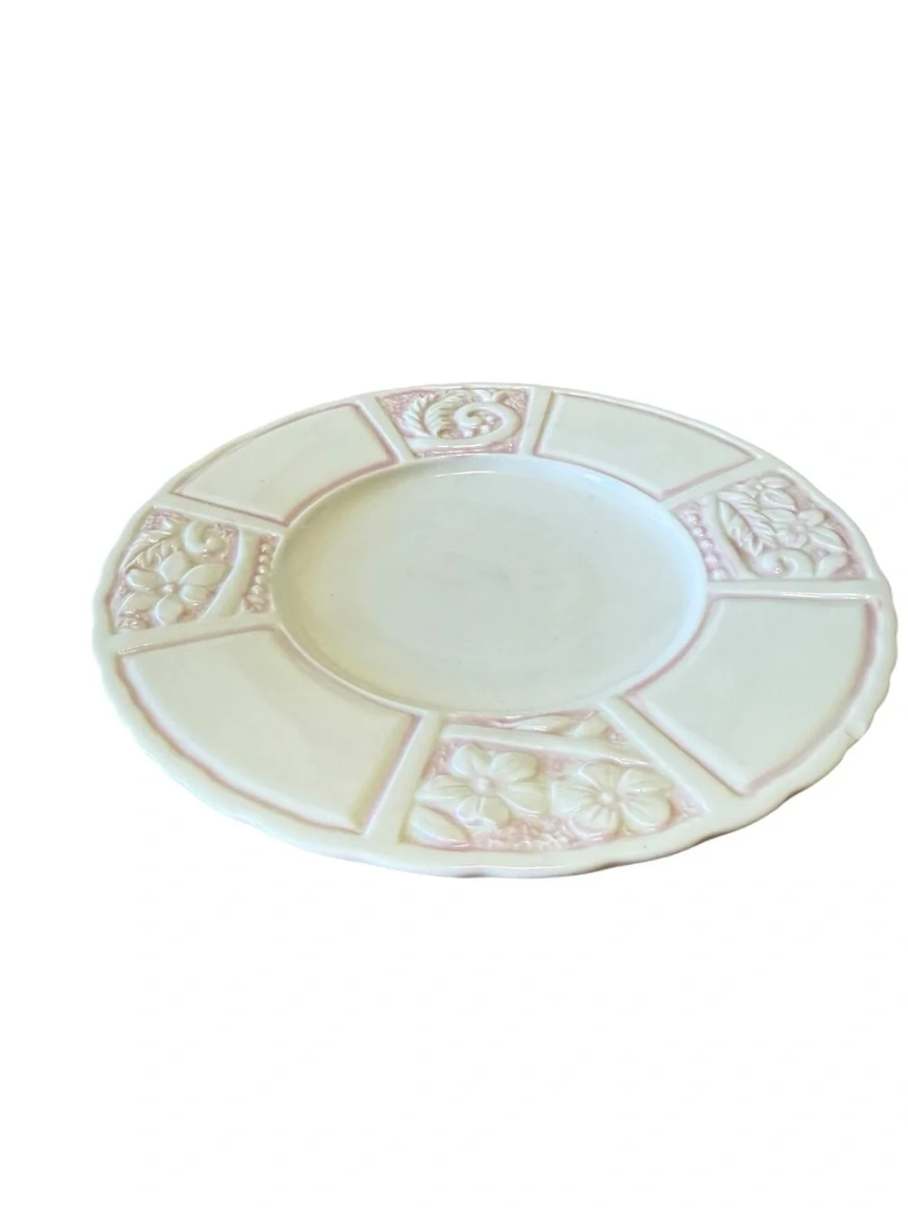 Plate-Salad/Dessert-Carmel Ceramica-Flower Garden Collection-Embossed Design